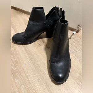 Elegant Black Ankle Booties